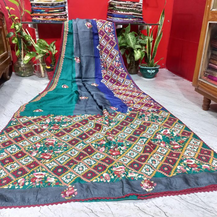 Handcrafted Tussar Saree